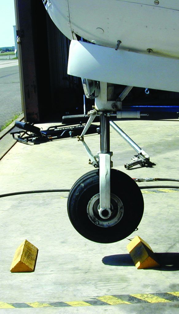 Landing Gear Struts - Aviation Safety